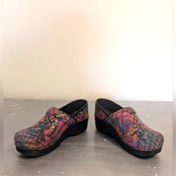 Dansko Professional Stained Glass Multi-Color Work Clogs Size 37 - Picture 5 of 11